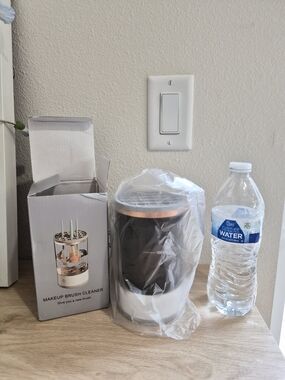 Brand New Electric Makeup Brush Cleaner - Black and Rose Gold